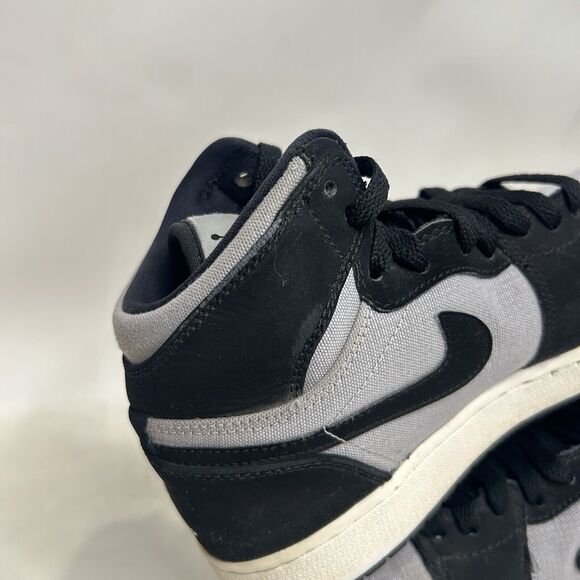 Nike Shoes Air Jordan 1 Retro High GS “Wolf Grey” 2024 - Picture 8 of 9